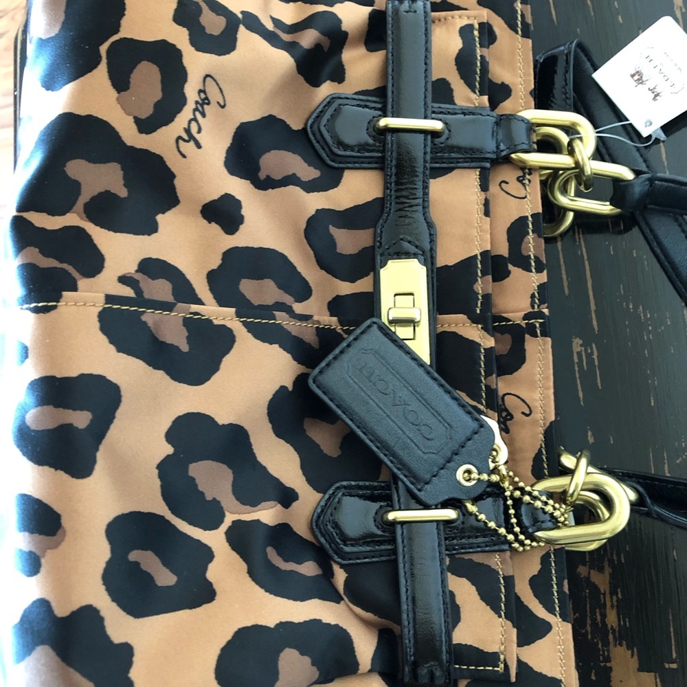 Coach leopard handbag NWT with dust bag  purse - Picture 3 of 9